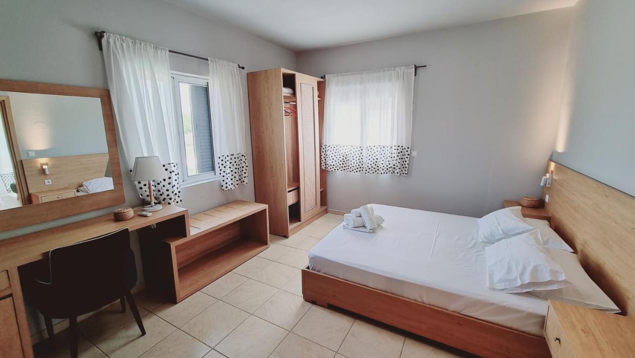Chloe Apartments Lixouri Ngoại thất bức ảnh